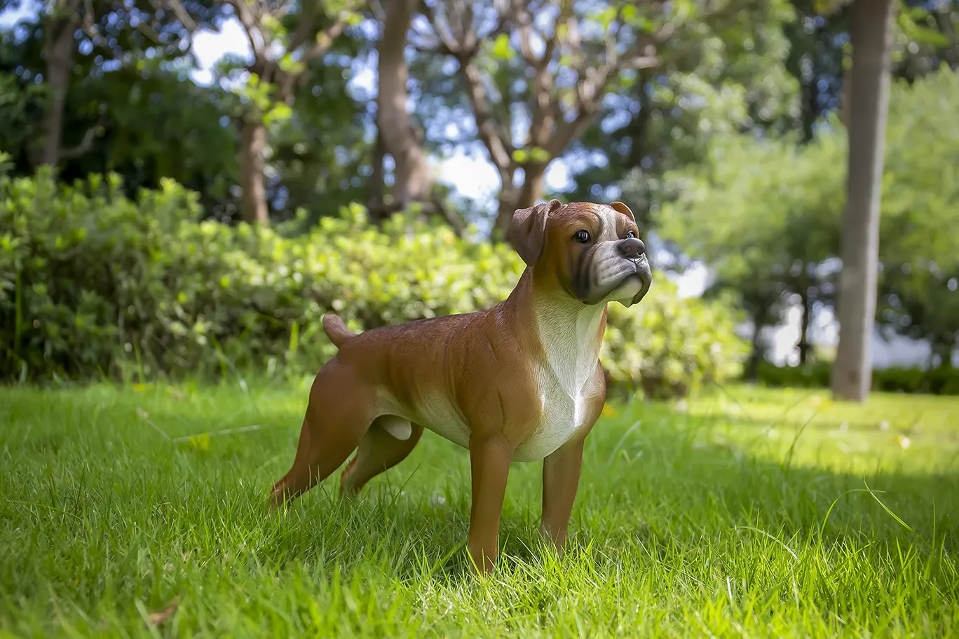 Figurine of a bulldog